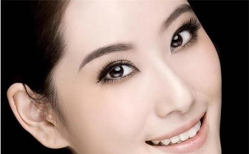 怎么美白祛痘?
